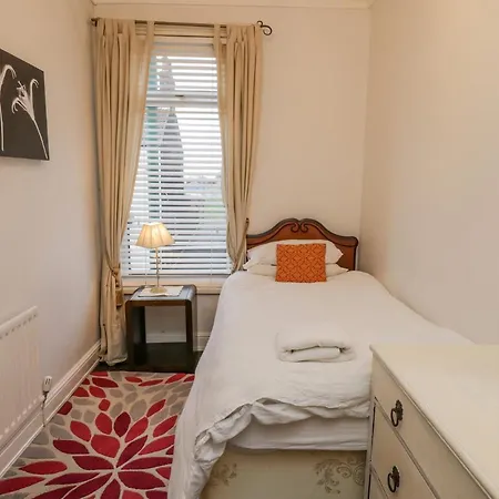 Victoria レッドカー