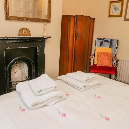 Victoria * レッドカー